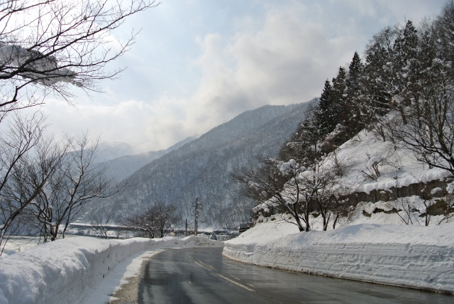 冬の雪道に強いワゴン車を徹底解説 年でおすすめの車種 サクッと読めるくるまmagazine