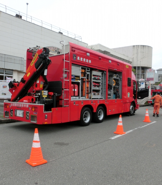 大型ブロアー車は特殊火災の際に大活躍の消防車 サクッと読めるくるまmagazine