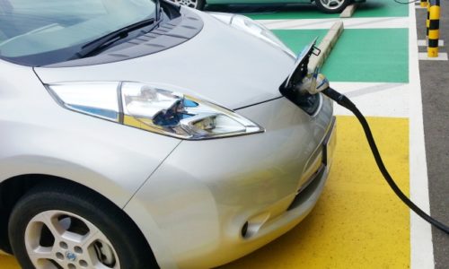 知らなかった サイドミラーを交換する費用等について徹底解説 サクッと読めるくるまmagazine