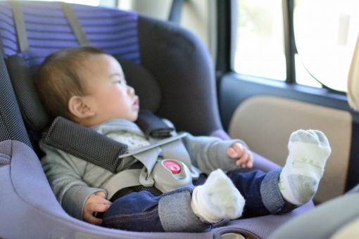 友人の車にチャイルドシートを乗せてもらう際に 気をつけること 便利グッズをご紹介します サクッと読めるくるまmagazine