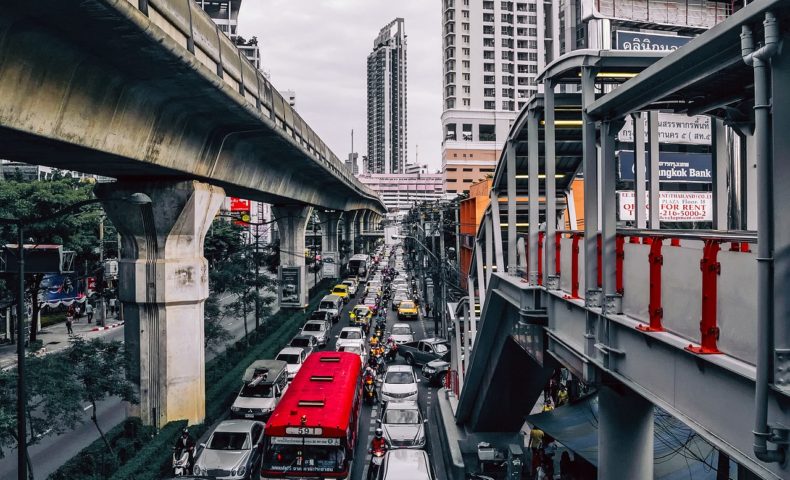 オランダには 水のある風景 が広がっている 駅から遠い場合はタクシーを利用しよう サクッと読めるくるまmagazine