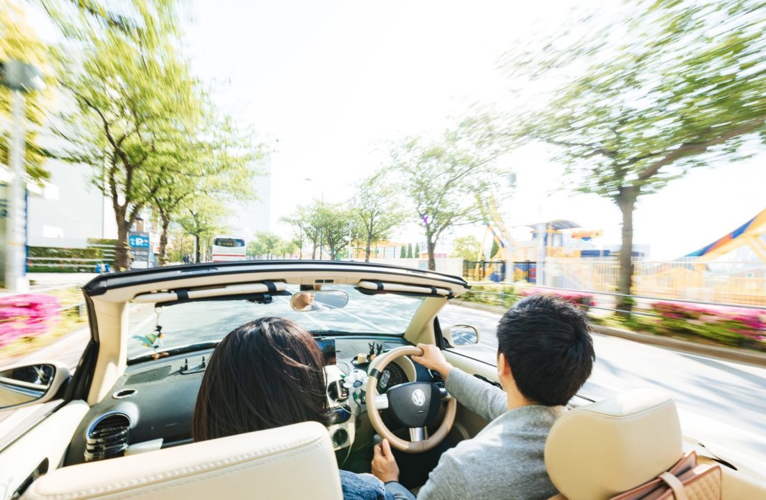 車内から始まる恋愛シュチュエーションは 告白の仕方などをご紹介 サクッと読めるくるまmagazine